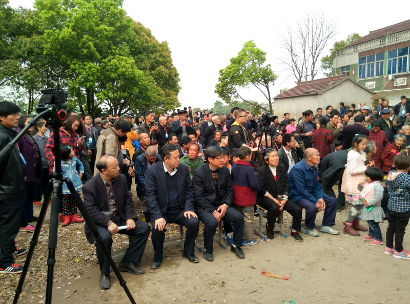 点击浏览下一页